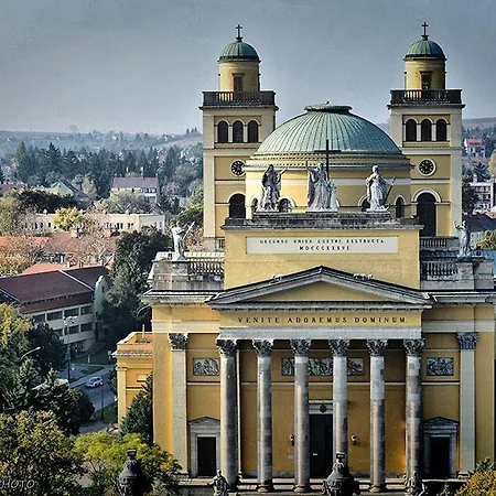 Veva - Maganszallashely * Eger