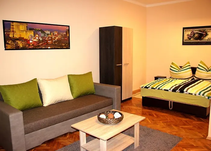 Veva - Maganszallashely 아파트