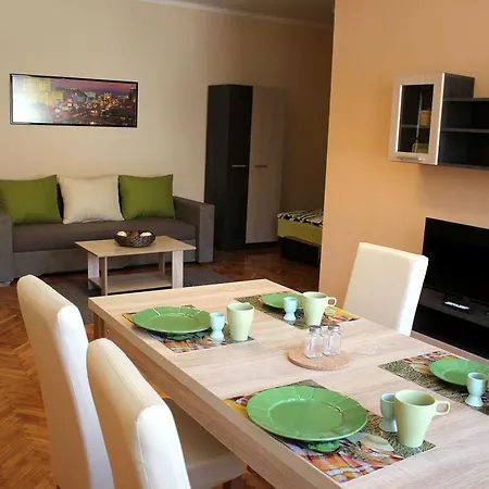 Veva - Maganszallashely Διαμέρισμα