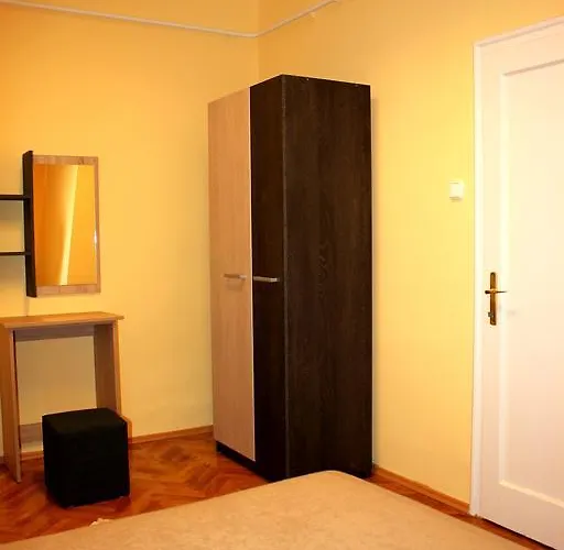 Veva - Maganszallashely Apartament *